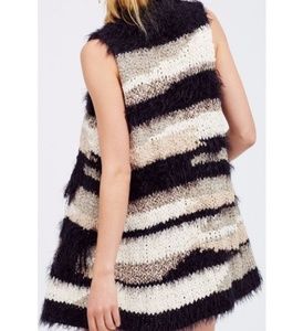 💐FP💐Pic Perfect Shag Vest